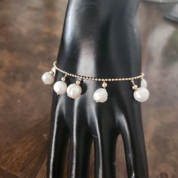 10k plated bracelet with pearls